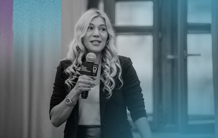 22-23 апреля Юлия Клоуда приняла участие в конференции Клуб Эффективных Менеджеров в стоматологии и эстетической медицине (КЭМ-22), которая проводится совместно с DR. FRIDMAN SCHOOL